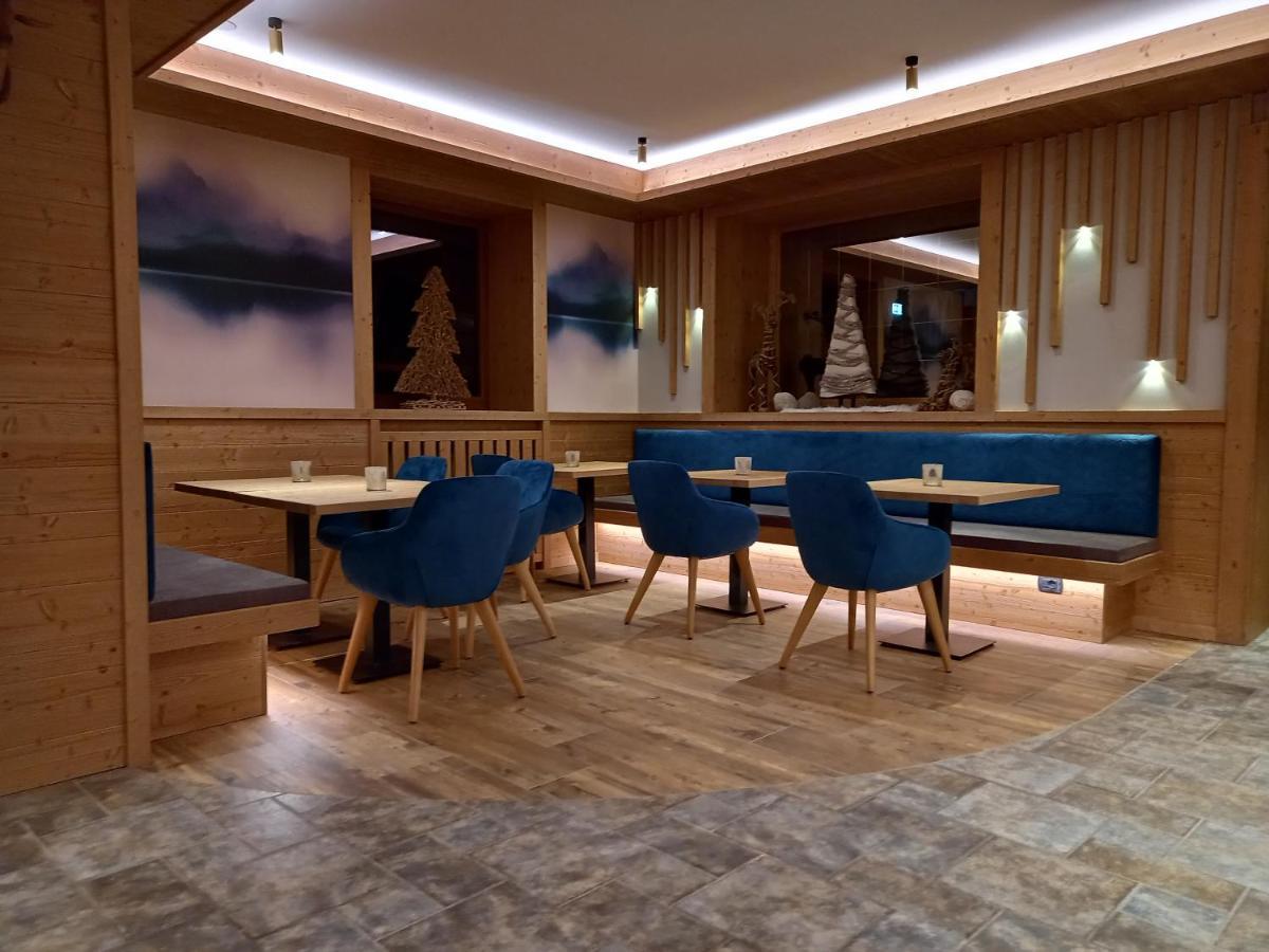 Hotel San Martino Сан Мартино ди Кастроза Екстериор снимка