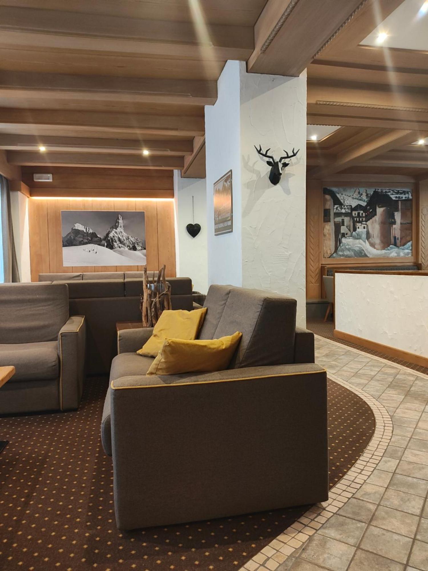 Hotel San Martino Сан Мартино ди Кастроза Екстериор снимка