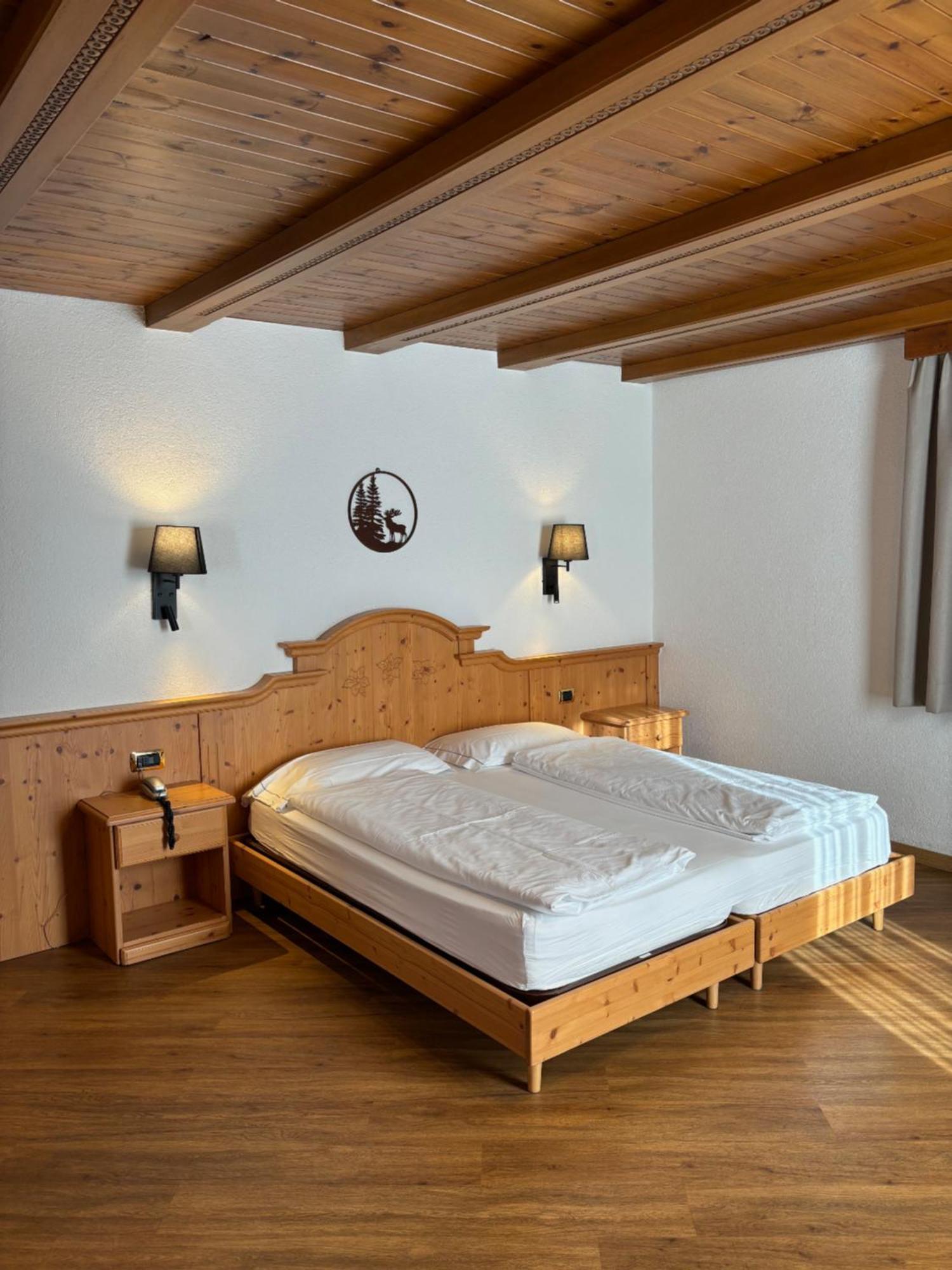 Hotel San Martino Сан Мартино ди Кастроза Екстериор снимка